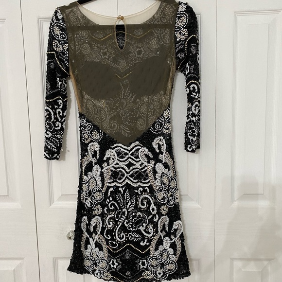 NWT Rare PATBO All Over Hand Beaded Sequins Fitted Dress EU 36 - Picture 7 of 15
